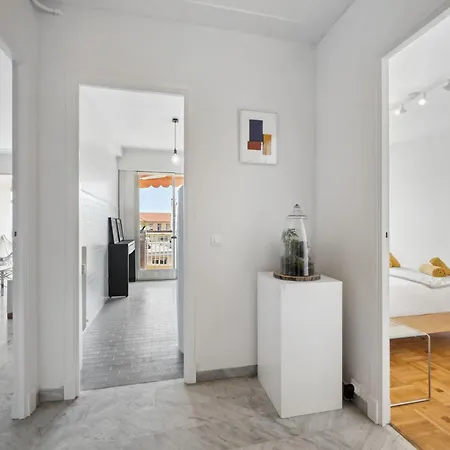 Spacieux 2p Design, Proche Gare, Tennis Et Plages Ментона