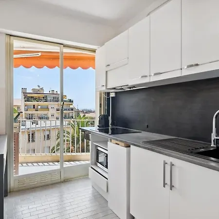 Spacieux 2p Design, Proche Gare, Tennis Et Plages Apartamento