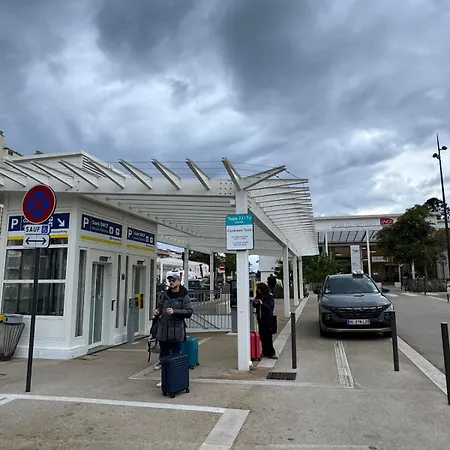 Apartamento Spacieux 2p Design, Proche Gare, Tennis Et Plages Menton