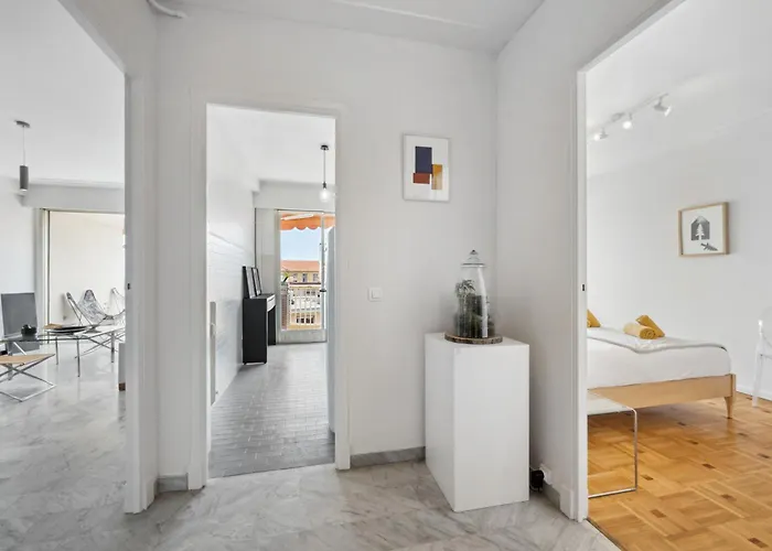 Spacieux 2p Design, Proche Gare, Tennis Et Plages Ментона